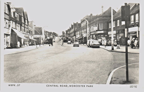 Worcester park near cheam - park, &